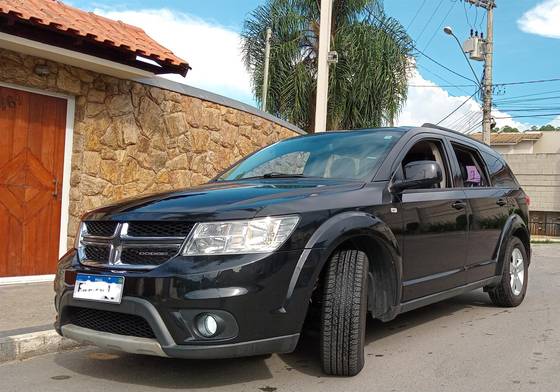DODGE JOURNEY 3.6 SXT V6 GASOLINA 4P AUTOMÁTICO